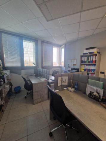 Immobile di 200 m² in affitto a Saronno - Foto 8