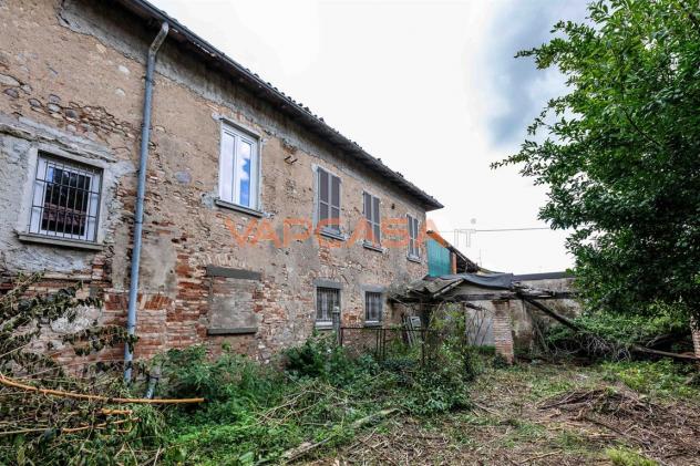 RUSTICO DA RISTRUTTURARE CON GIARDINO - Foto 7