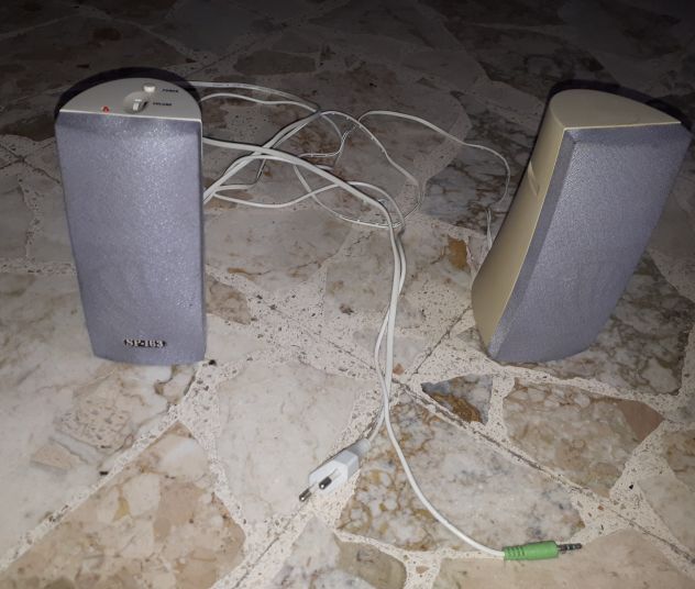 Casse audio vintage funzionano ma non sono molto potenti - Foto 3