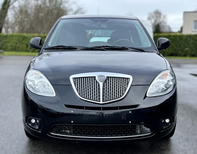 Lancia Ypsilon 1.2 69 CV Platino - Foto 2