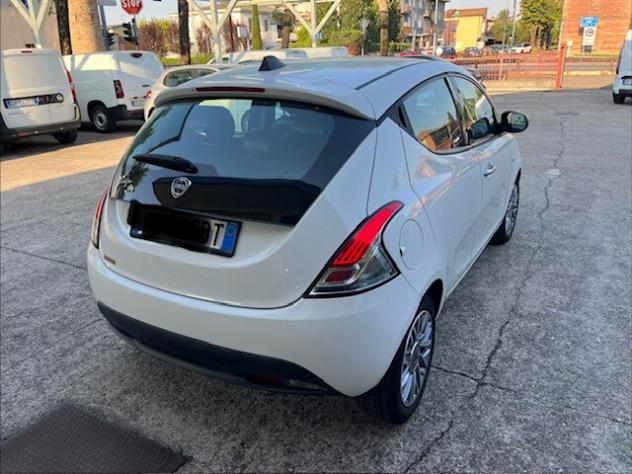 LANCIA Ypsilon 3ª serie Ypsilon 1.3 MJT 16V 95 CV 5 porte S&S Platinum - Foto 4