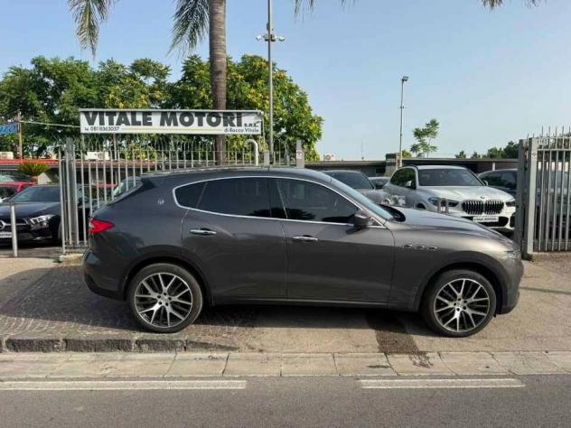 MASERATI LEVANTE 3.0 D 250 CV - Foto 5