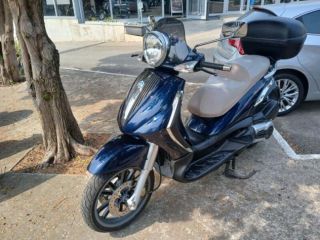 Piaggio Beverly 400 Tourer