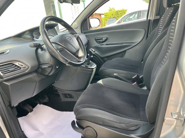 Lancia Ypsilon 1.2 5 porte - Foto 9