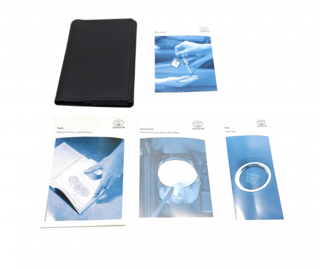 LIBRETTO USO E MANUTENZIONE TOYOTA Yaris Serie 1ND-TV (0811)