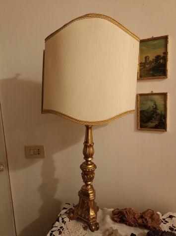 LAMPADA CON PARALUME A VENTOLA