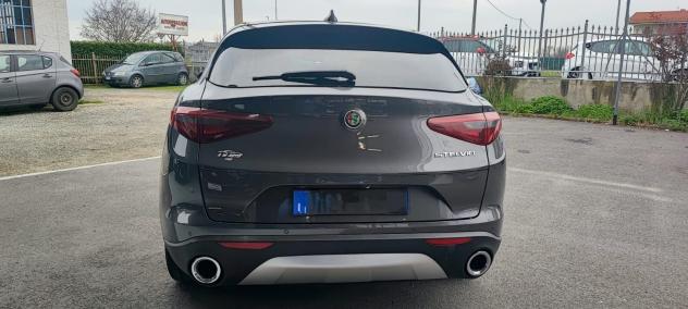 Alfa Romeo Stelvio 2.2 Turbodiesel 150 CV AT8 RWD Executive - Foto 7