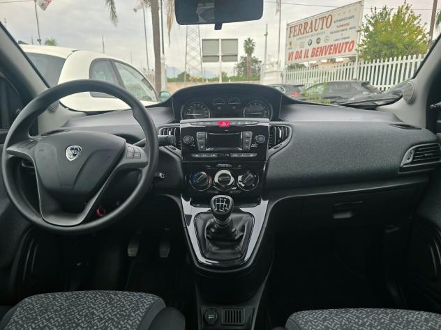 Lancia Ypsilon 1.0 FireFly 5 porte S&S Hybrid Gold - Foto 7