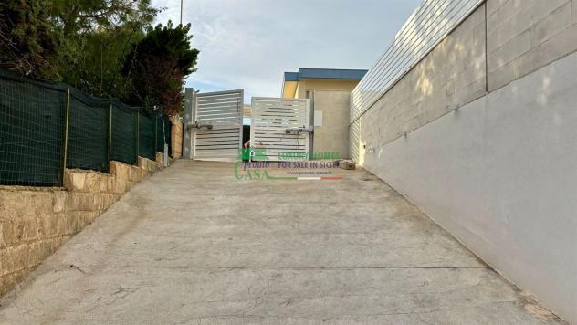 Rif. 2427 - Autorimessa di generose dimensioni e vista panoramica a Marina di Ragusa - Foto 4