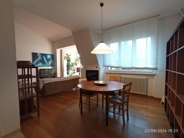 Appartamento al primo piano ed ultimo , con ingresso indipendente . - Foto 4