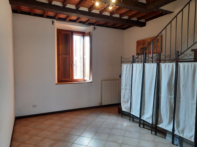 TERRATETTO IN PORZIONE DI CASALE - Foto 5