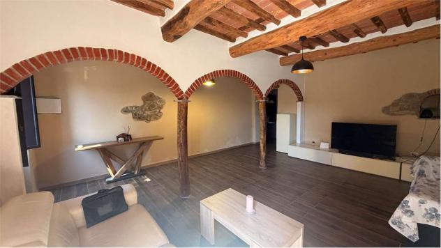 trtc porc 200 A - Spazioso Terratetto Centrale con Giardino Privato, Dependance e Mansarda – Porcari - Foto 4
