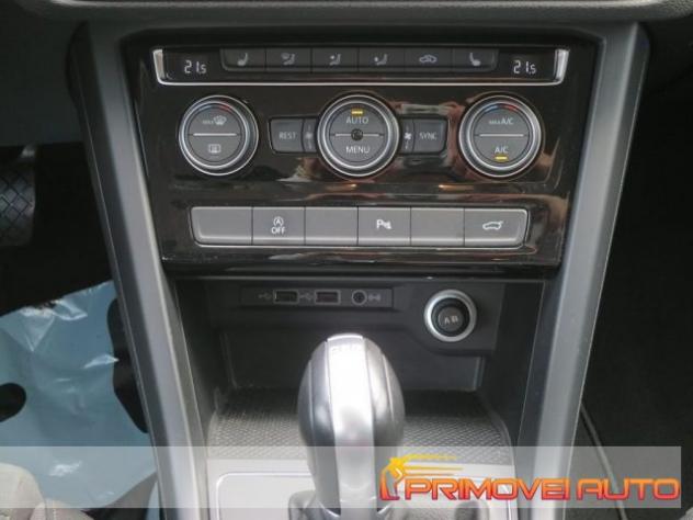 VOLKSWAGEN Touran 1.6 TDI 116 CV SCR DSG Comfortline rif. 19240104 - Foto 6