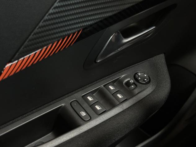 Peugeot e-208 Active Pack e 136cv - Foto 5