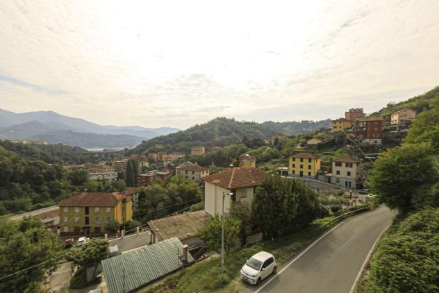 Quadrilocale in vendita a Genova