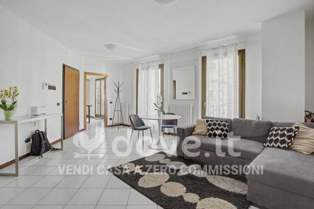Appartamento di 70 m² con 2 locali e box auto in vendita a Varese - Foto 2
