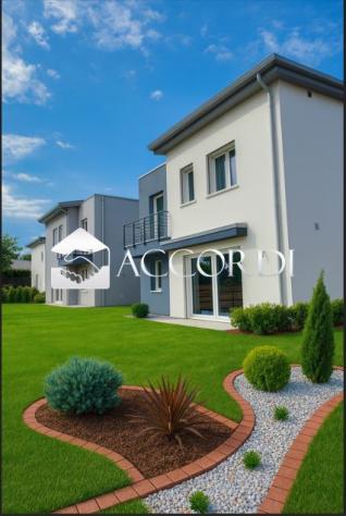 BIFAMILIARE di 4 vani e di 180 mq (SAN VENDEMIANO) rif. MM8000_1