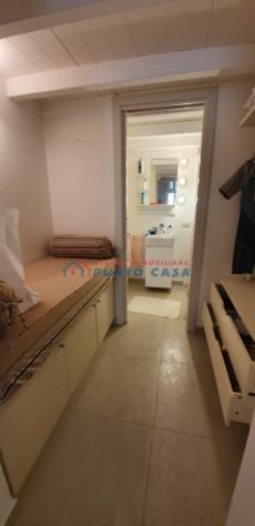 CENTRO STORICO – Via Carolina – Monolocale arredato al piano terra, 20 mq ca. + soppalco. Ottime condizioni. Euro 300 CL G - Foto 6