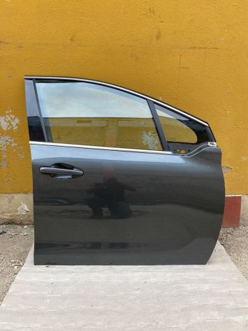 Portiera Sportello Porta Anteriore Destro E Ricambi Peugeot 208 Prima Serie