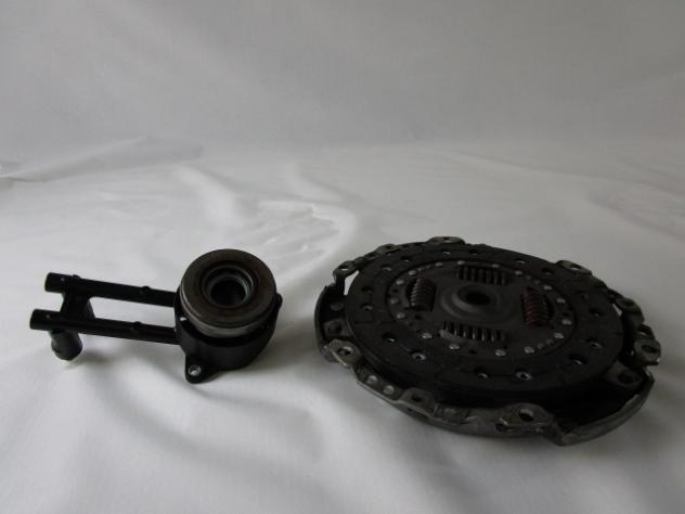 319016610 KIT FRIZIONE CON CUSCINETTO FORD FIESTA 1.3 B 51KW 5M 3P (2007) RICAMBIO USATO 510005810