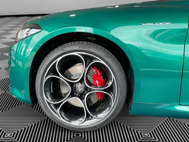 Alfa Romeo Giulia 2.2 Turbodiesel 210 CV AT8 AWD Q4 Veloce - Foto 8
