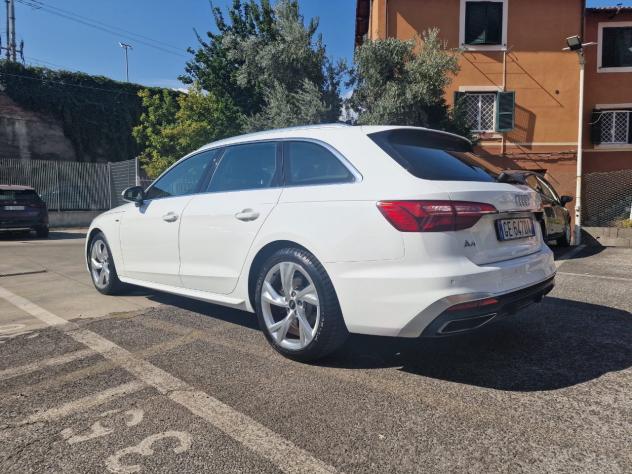 Audi A4 Avant 30 2.0 tdi mhev S Line edition 136cv s-tronic - Foto 9