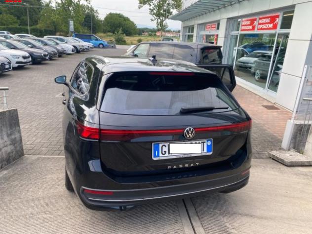 VOLKSWAGEN Passat Variant 2.0 TDI SCR EVO DSG Business rif. 23927011