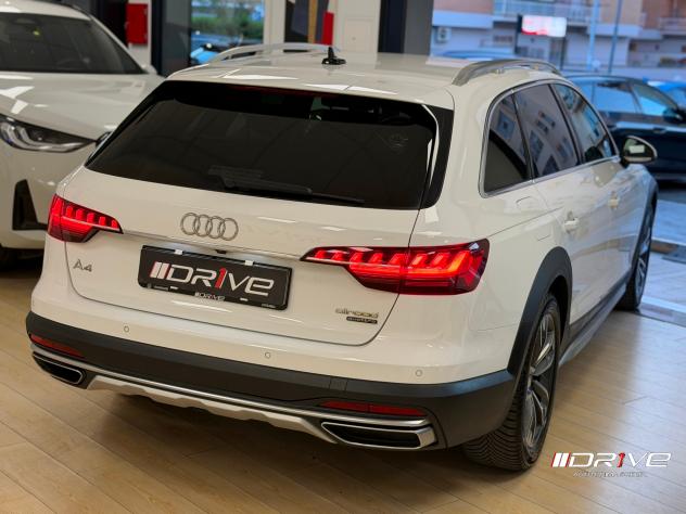 AUDI A4 allroad 2ª serie A4 allroad 40 TDI 204 CV S tronic Identity Contrast - Foto 2
