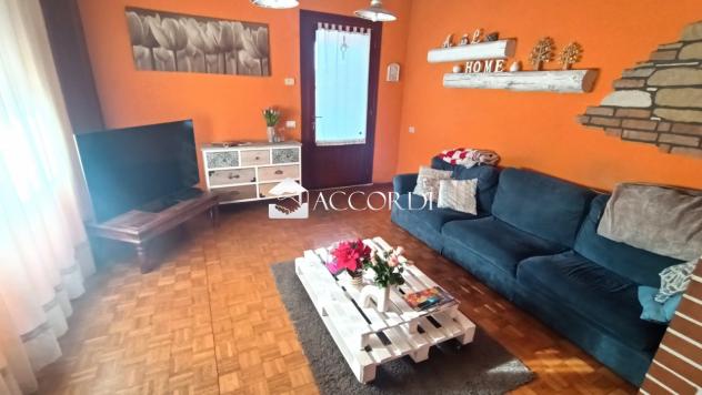 CASA INDIPENDENTE di 4 vani e di 300 mq (CROCETTA DEL MONTELLO) rif. AS105 - Foto 4