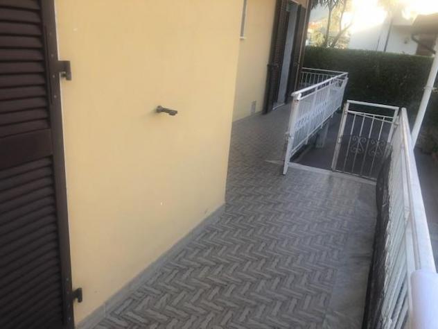 Villetta bifamiliare in vendita a Marina di Massa - Massa 190 mq Rif: 1212898 - Foto 10