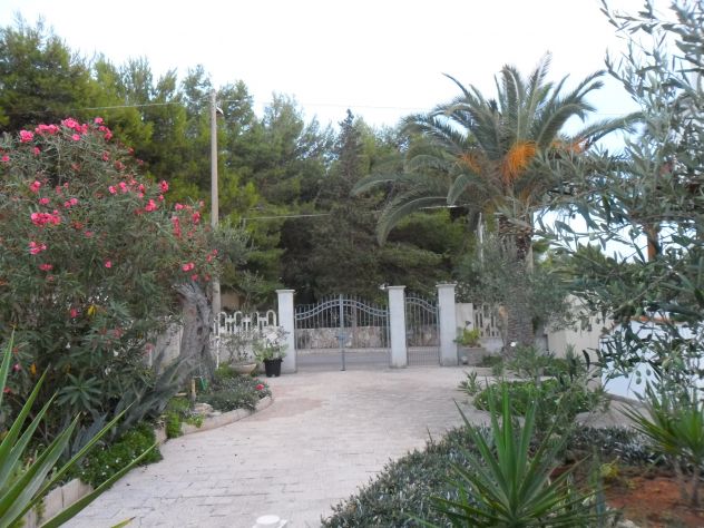 Affitto mini alloggi e monolocali in Villa