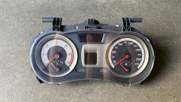 Quadro strumenti Renault Clio 3 1.2 benzina del 2009 (8200343563F)