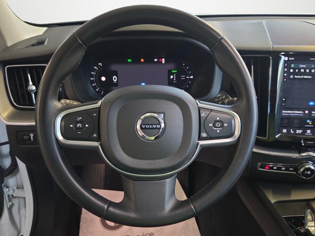 Volvo XC 60 T6 PLUG-IN AWD AUTO RECHARGE INS. EXP - Foto 10