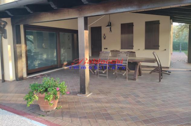 VILLA INDIPENDENTE CON AMPIO GIARDINO - Foto 6