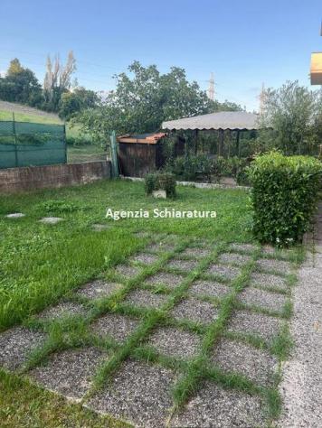 CAPPONE – APPARTAMENTO SU BIFAMIGLIARE- P 1, CON GIARDINO, TAVERNA E GARAGE AL PIANO T - Foto 2