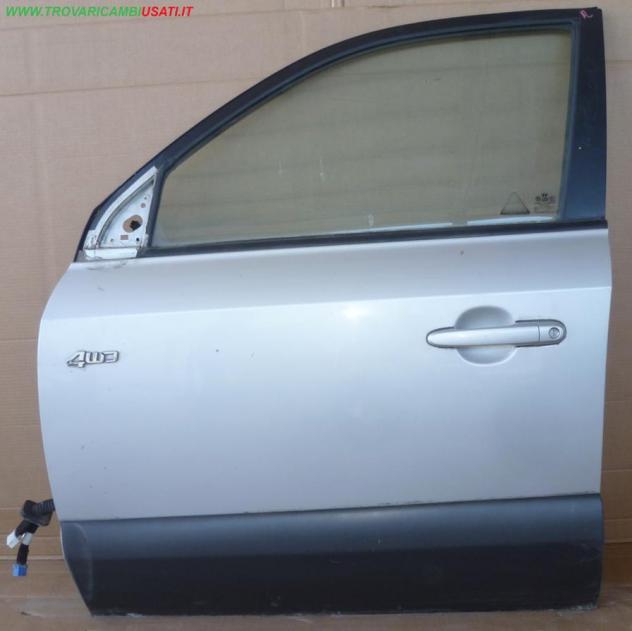PORTA ANT.S. ARGENTO C/ALZ. E SERR. 999-U61226 Carrozzeria Lamierati esterni Porte Porta ant. sx. KIA - SORENTO - 01-05-2006 - 01-10-2009, KIA - SO