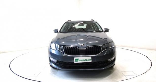 SKODA Octavia 1.6 TDI DSG Wagon Executive 115CV rif. 23918345 - Foto 2