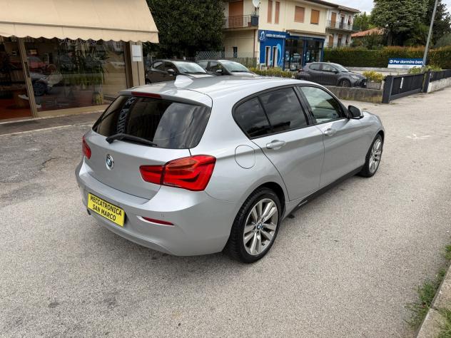 BMW Serie 1 116d Business 5p auto - Foto 3