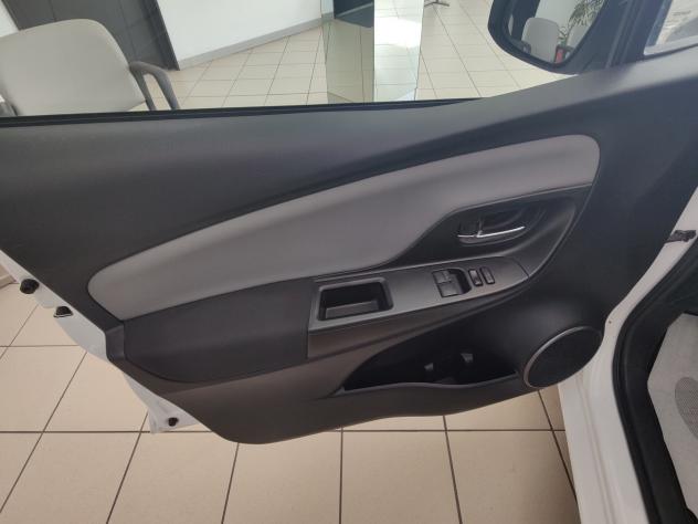 Toyota Yaris 1.4 D-4D 5 porte Active - Foto 9