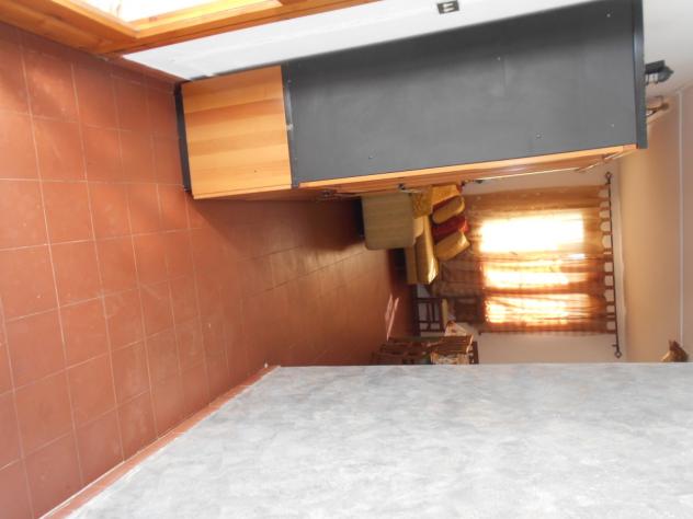 angolo verde
In mezzo al verde, magazzino realizzato con ingresso, zona cucina e camera e bagno (Non è censito come abitazione e non è possibili farlo - Foto 16