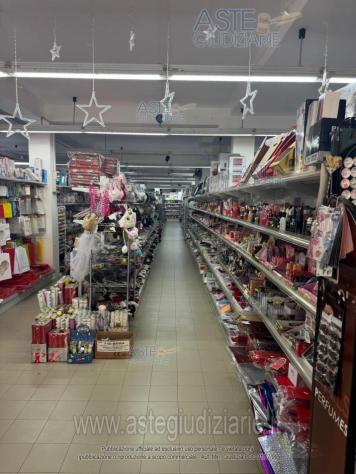 IMMOBILI-IMMOBILE COMMERCIALE-Via delle Puglie, 84085 Mercato San Severino SA, Italia - Foto 5