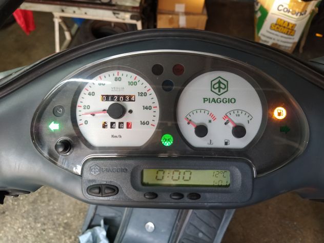 Strumentazione contachilometri hexagon 4t 180