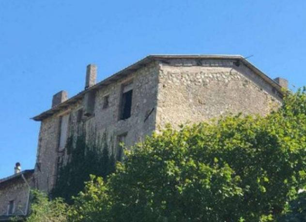 Immobile in asta di 229 m² in vendita a Borgorose - Foto 2