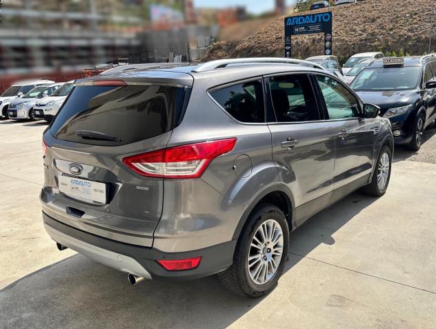 Ford Kuga 2.0 Tdci 4wd Automatic 140 cv - Foto 4