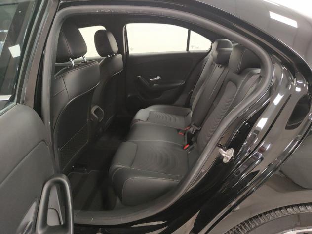 Mercedes-Benz Classe A A180d 116cv Sedan auto Camera+Sensori Pelle/Tessuto - Foto 6