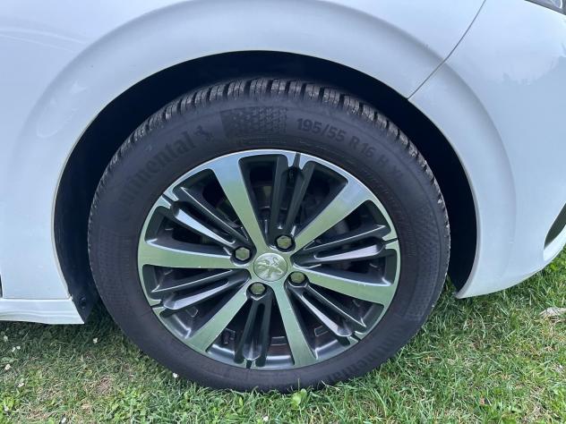 Peugeot 208 208 5p 1.2 puretech Allure gpl 82cv - Foto 6