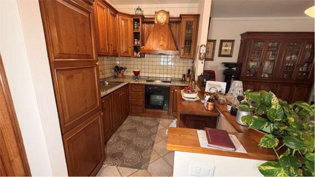 VBF LAMM 295 - Lammari (LU) – Ampio Piano Terra con Giardino Privato e Tre Camere - Foto 9