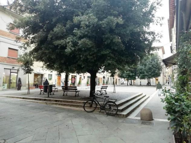 Locale comm.le/Fondo in affitto a Poggibonsi 100 mq  Rif: 456977