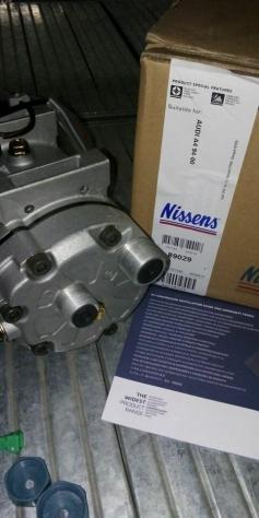 Compressore Clima Audi A4 - A6 - Passat 8D0260805 - Foto 2