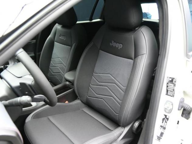 JEEP Avenger 1.2 Turbo 100CV(110CV) e-Hybrid Summit E-DCT 6 rif. 24131077 - Foto 9